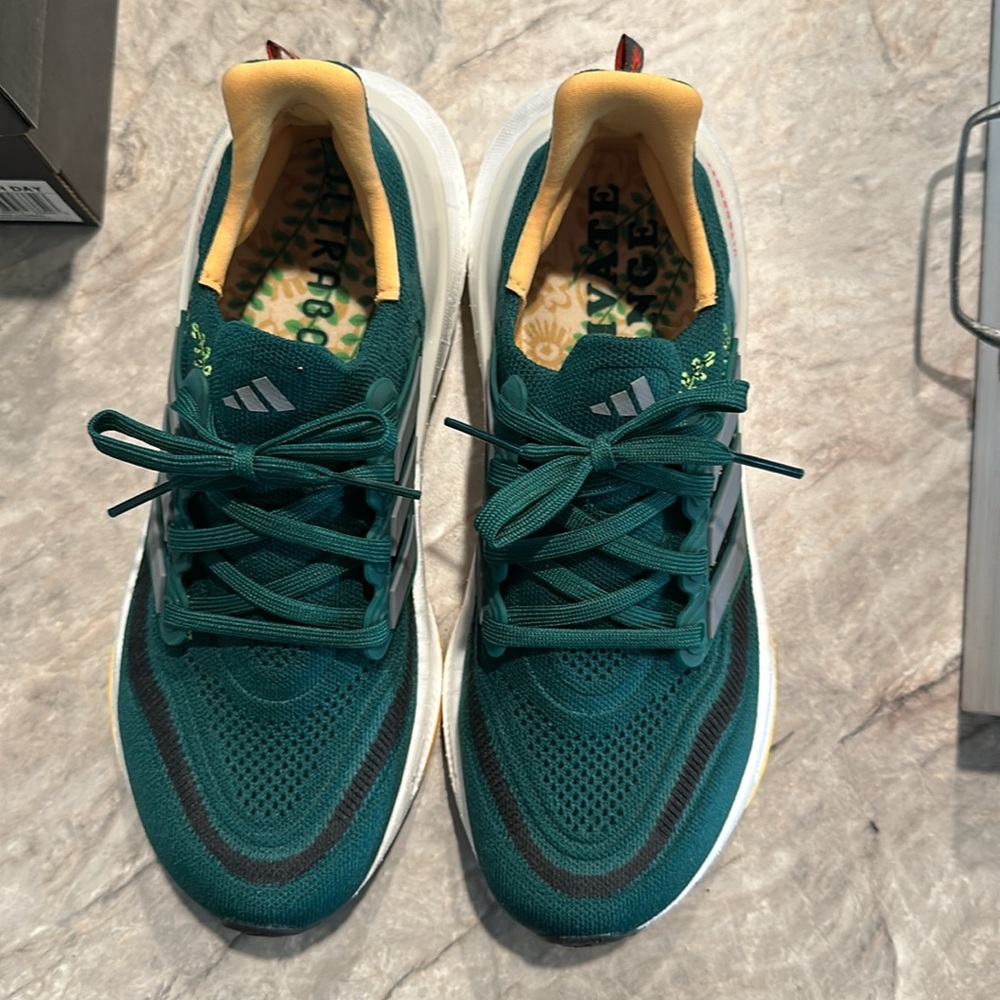 Adidas Ultraboost Green and Yellow Running Shoes - Picture 3 of 3